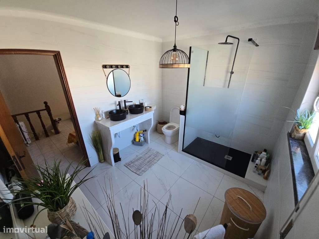 Moradia T4 individual em Vieira de Leiria-17