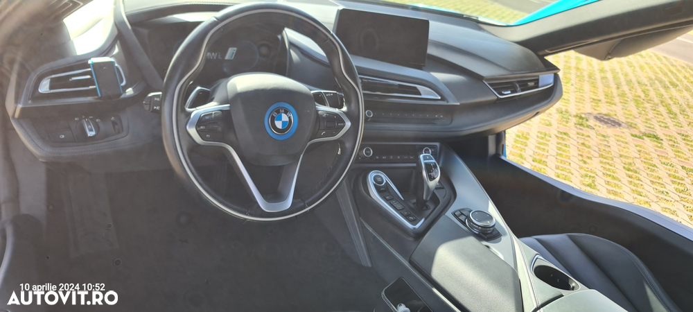 BMW i8 Pure Impulse - 9