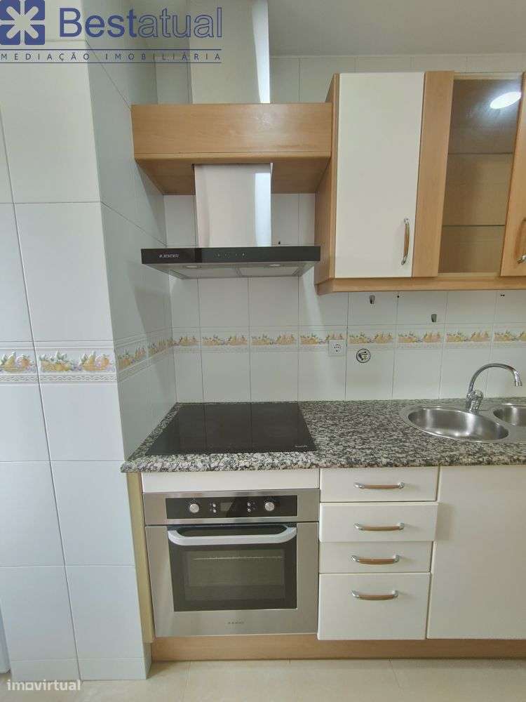 T2 Mobilado/Equipado-Cond. Fechado C/Piscina -Ofir-21