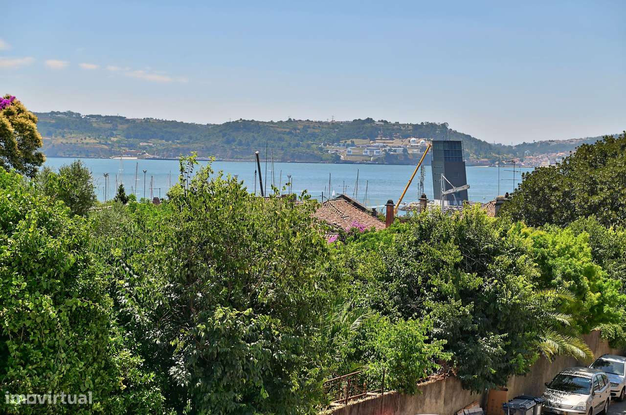 Moradia de Charme com vista para o Rio em Algés-34