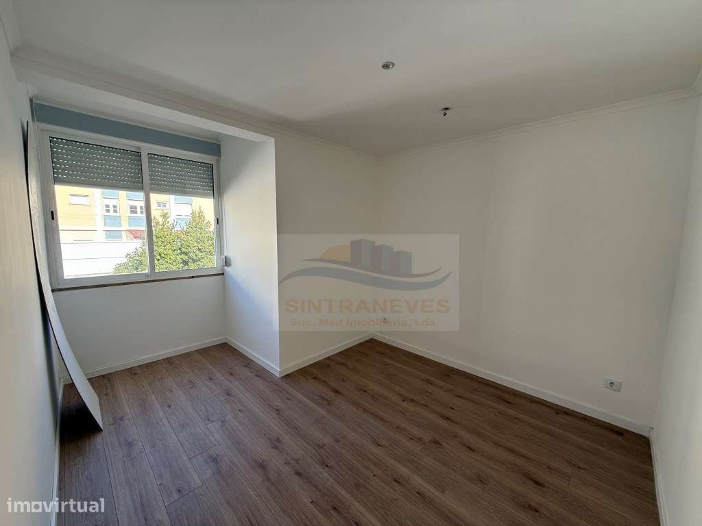 Apartamento T3 Fantástico e Totalmente Remodelado ao Pé da Igreja P...-5