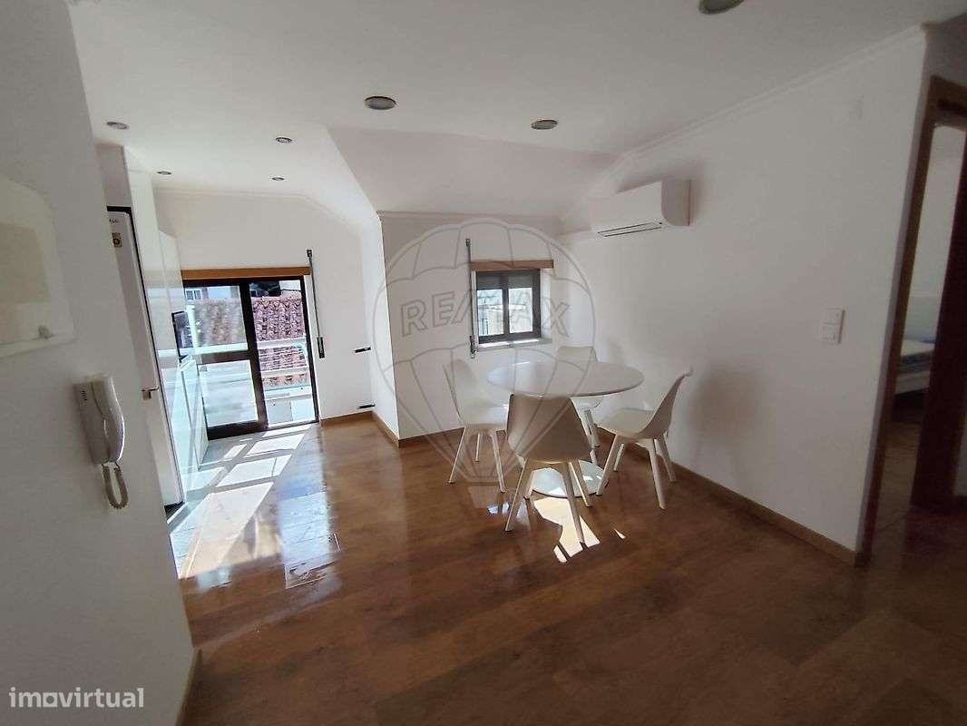 Apartamento T1 para arrendamento - Grande imagem: 2/3