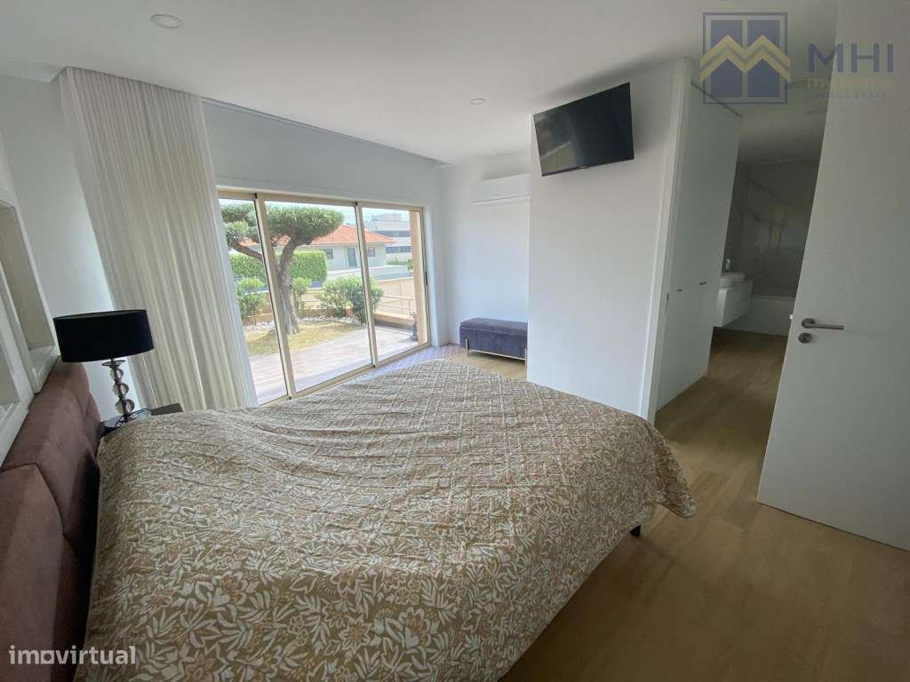 Excelente moradia Bifamiliar T3, a 100 metros da praia em Canidelo-34