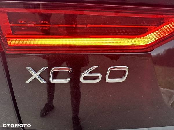 Volvo XC 60 T5 Momentum Pro - 16