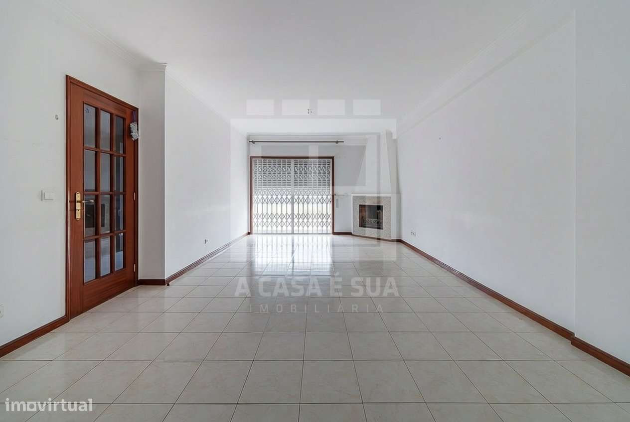 Apartamento T2 c/terraço 64m2+ 2 lug garagem+arrumos ATotal 197m2-7