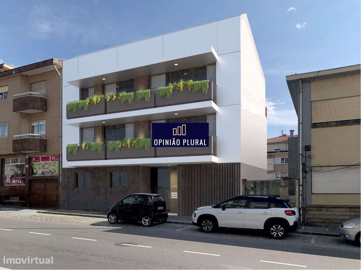 T2 Novo no Centro de Espinho com Duas Frentes