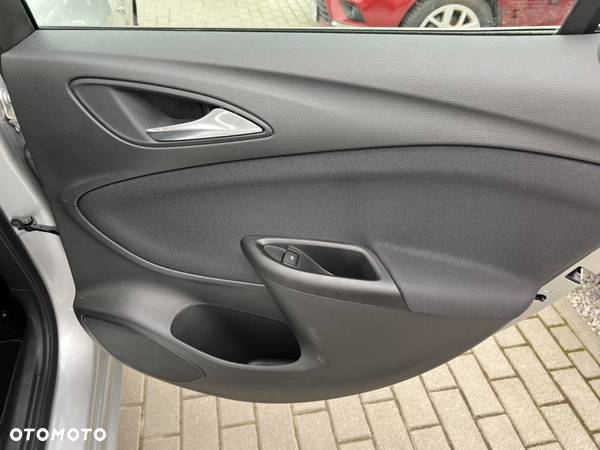 Opel Astra 1.2 Turbo Start/Stop Business Elegance - 12