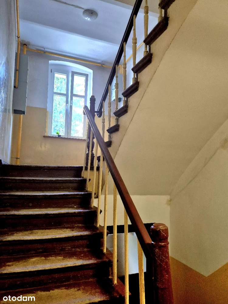 Klimatyczne mieszkanie 4 pok. mieszkanie w kamienicy.-11