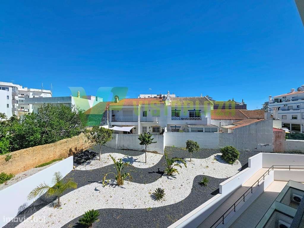 Apartamento T2 em Alvor com Terraço Privativo e Vista Ria de Alvor-27