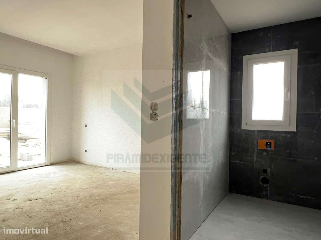 Moradia Isolada Urbanização Nova, 2 min. do Centro Moita-5