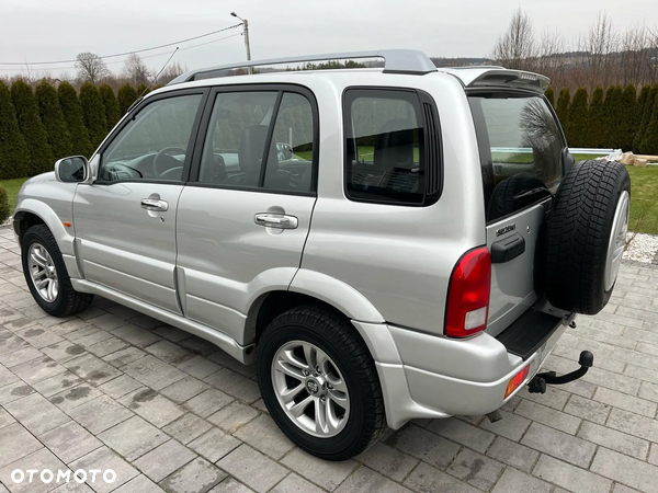 Suzuki Grand Vitara 2.0 - 3