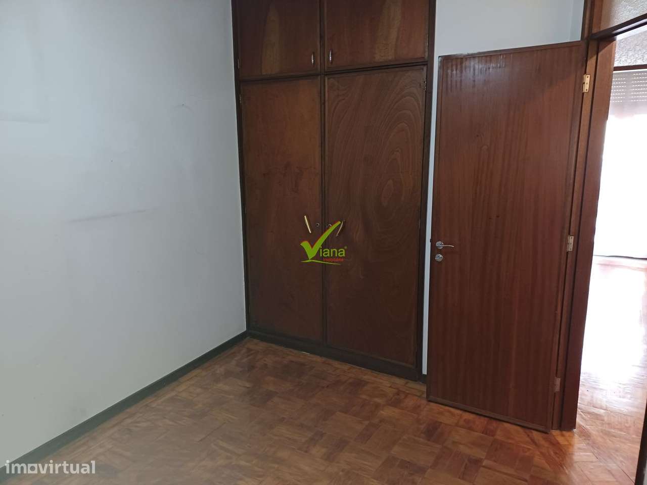 T. 3 a 50 metros da Praça do Almada-20