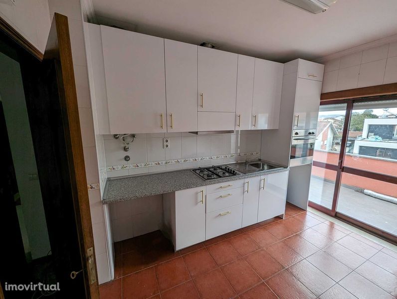 Apartamento T2 100m2 São Martinho do Bispo Coimbra