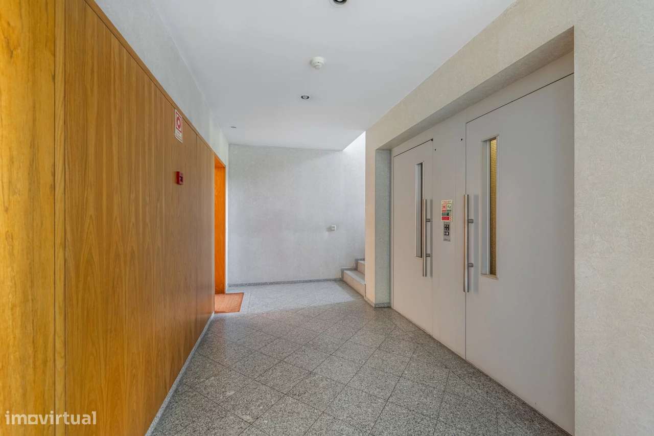 Apartamento T3 no Porto! - Grande imagem: 3/27