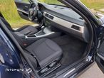 BMW Seria 3 320i Touring Edition Exclusive - 36