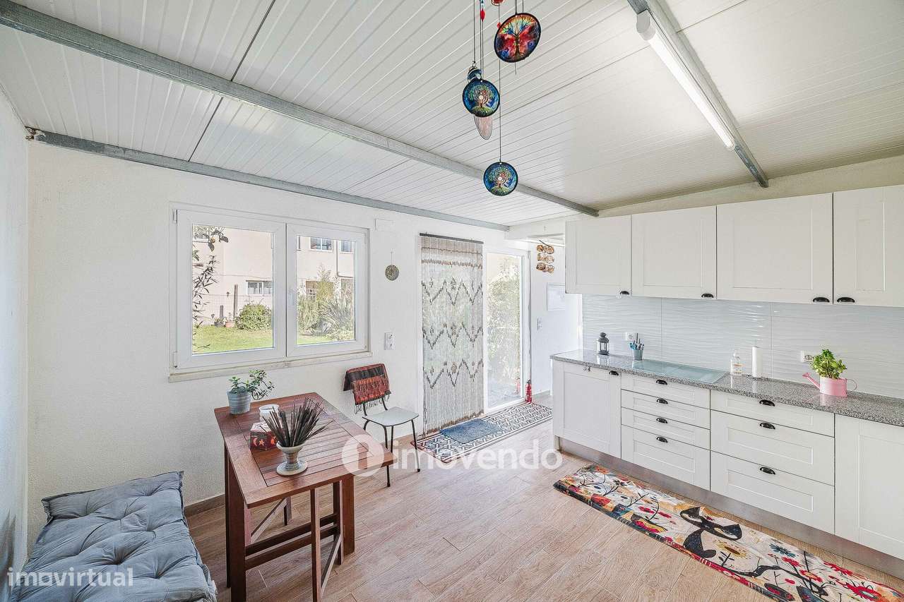 Moradia T3 mais Anexo T1 e Anexo T0 independentes, em Barcarena-41