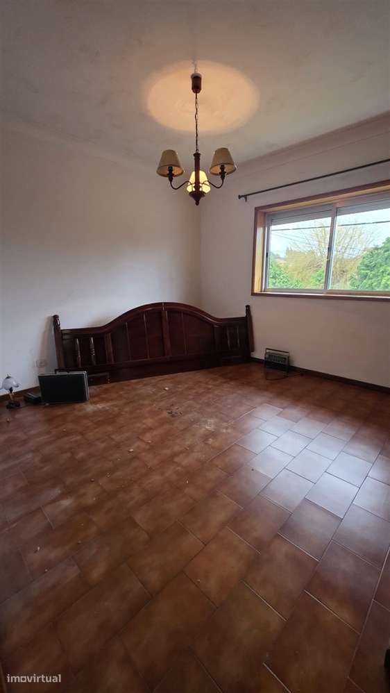 Moradia T3, de 4 frentes, em Arcozelo - Oportunidade Única!-35