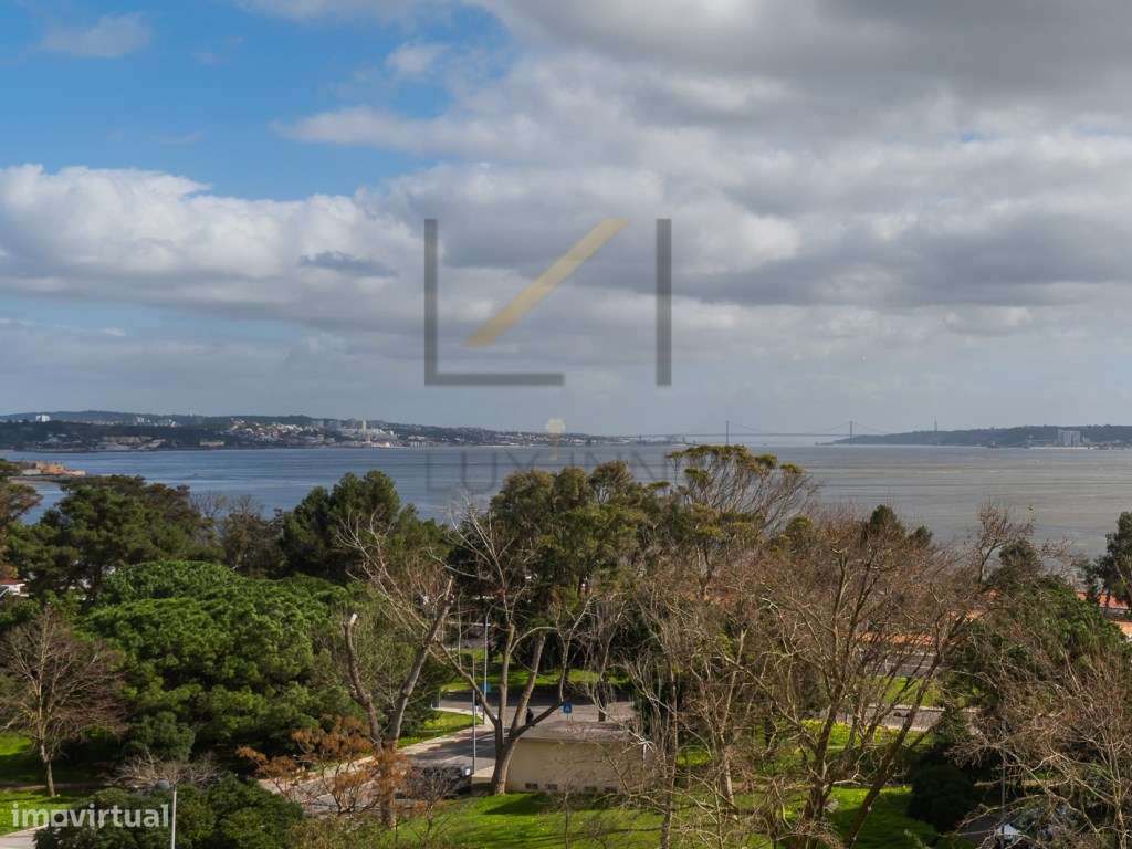 T2 Alto da Barra com Vista Mar e Garagem - Grande imagem: 2/43