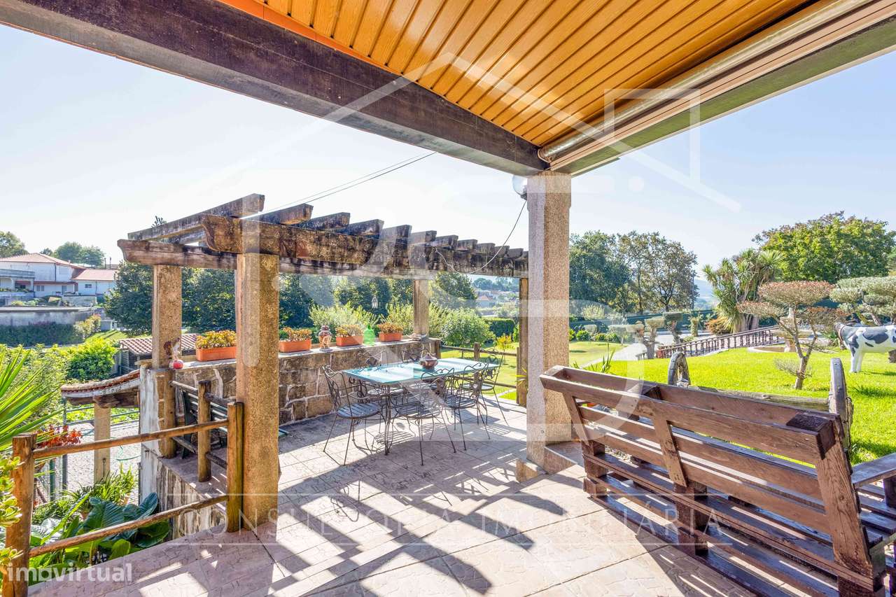 Moradia  T3 com Piscina, Landim, Famalicão-23