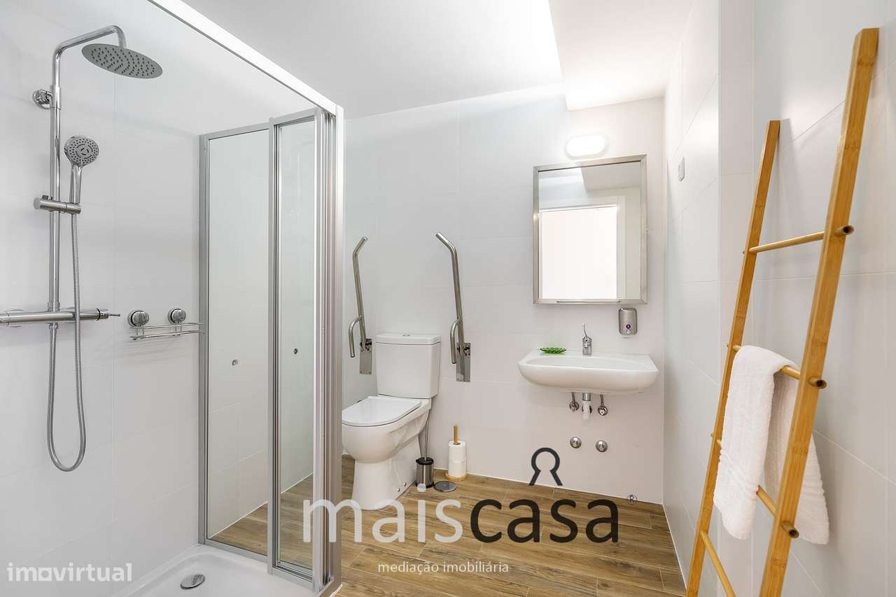 Herdade com Habitações, Piscina, Turismo, Canil e Campo de Jogos !-7