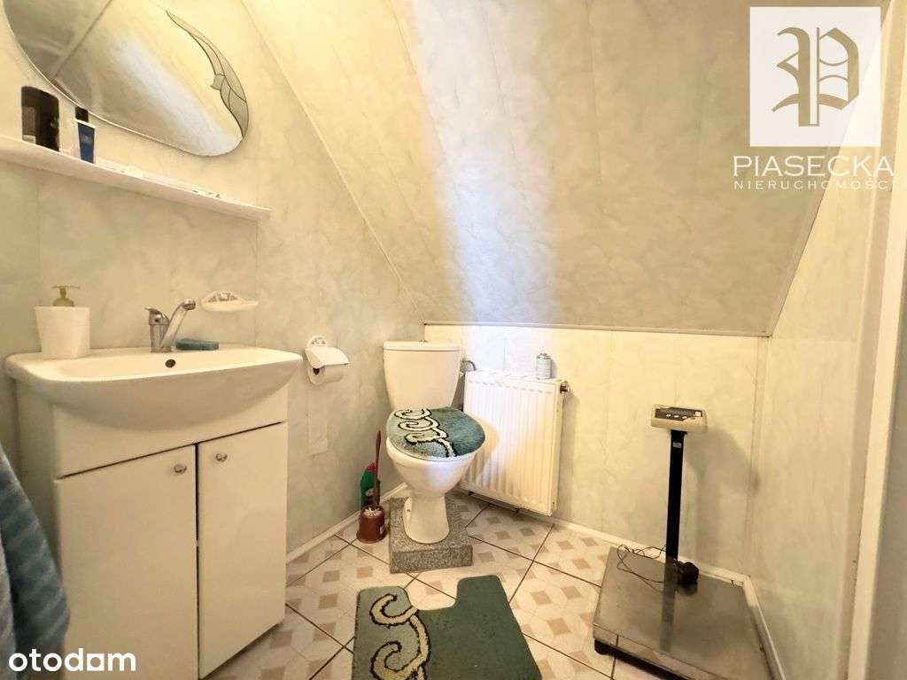 Dom z dużą działką, fotowoltaiką i pompą ciepła-16