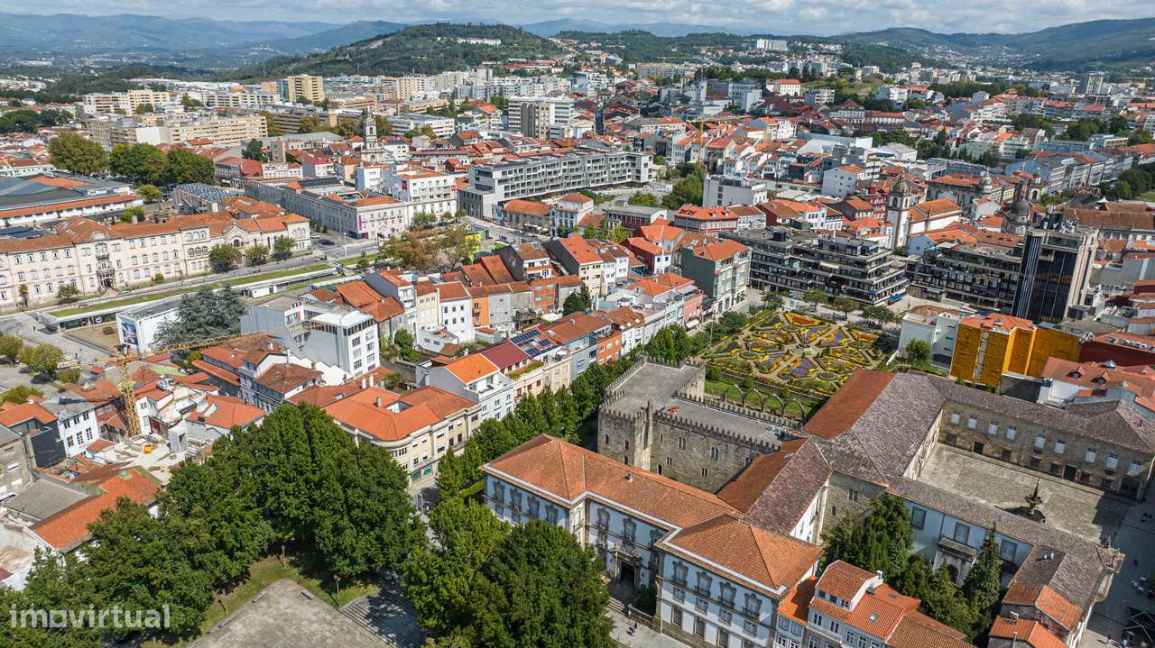 Penthouse T3 Triplex à venda em Braga-30