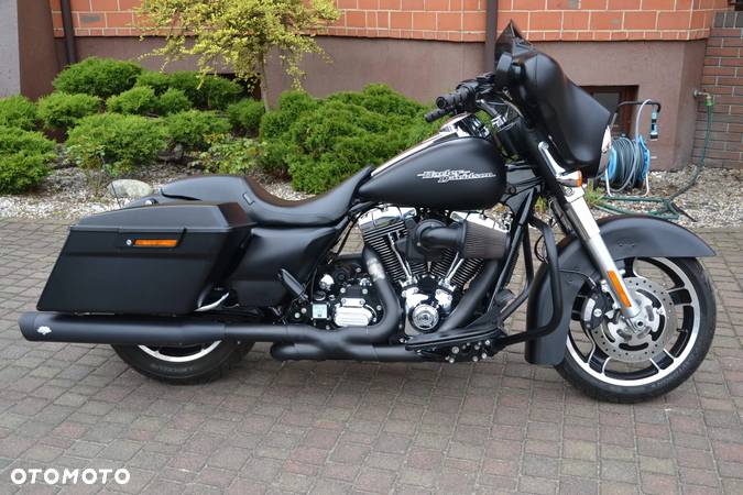 Harley-Davidson Touring Street Glide - 9