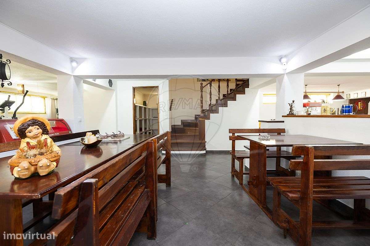 Moradia T4 para venda-29