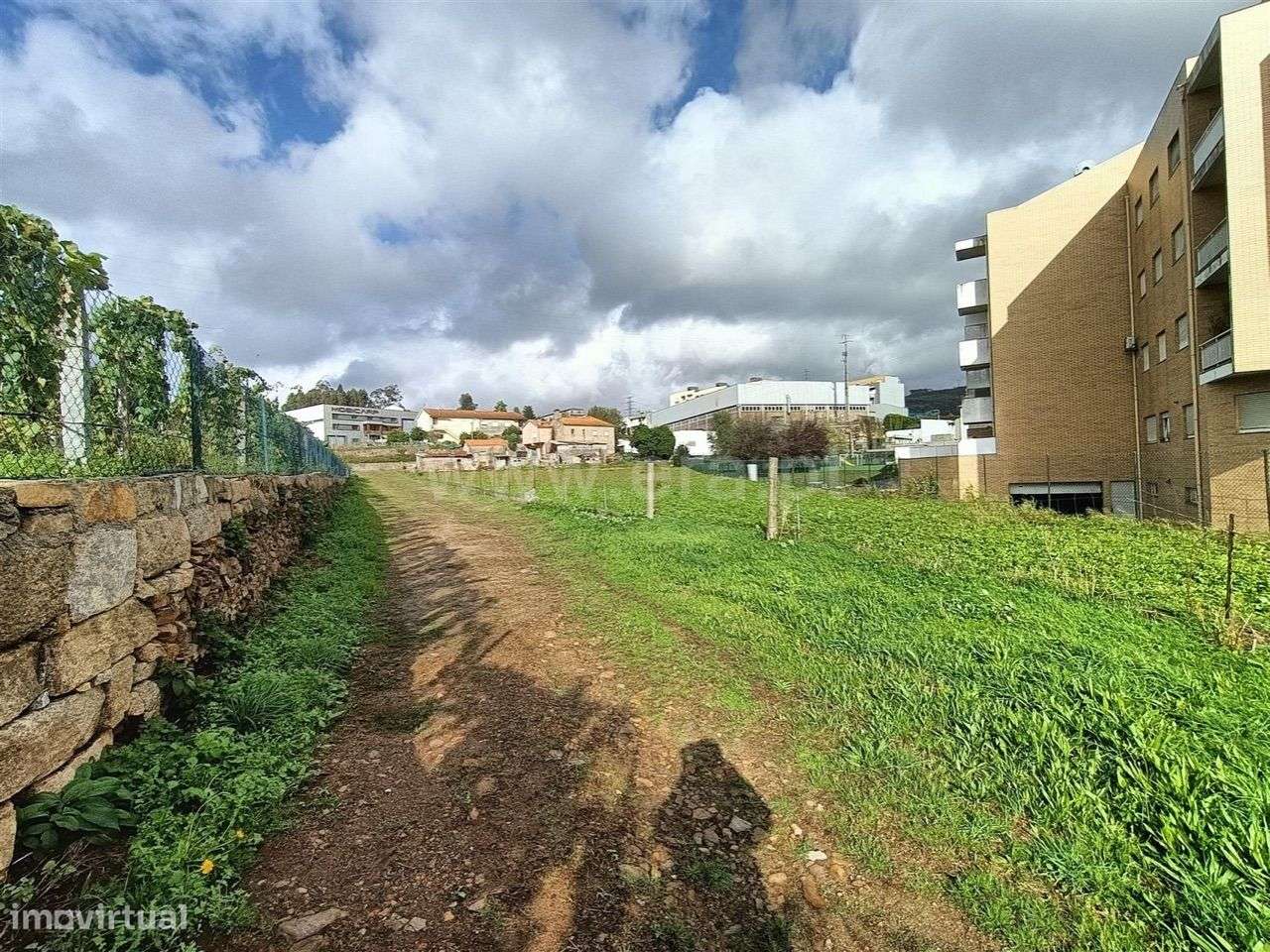 Terreno para construção em altura em Rebordosa - Paredes - Grande imagem: 3/4