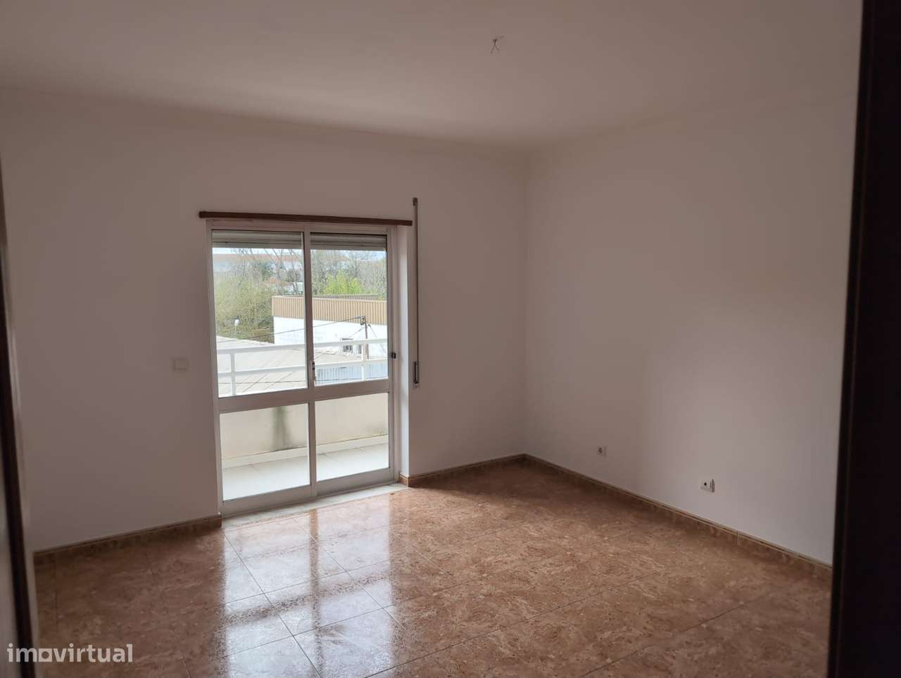 Apartamento T3 com Parqueamento em Benavente-10