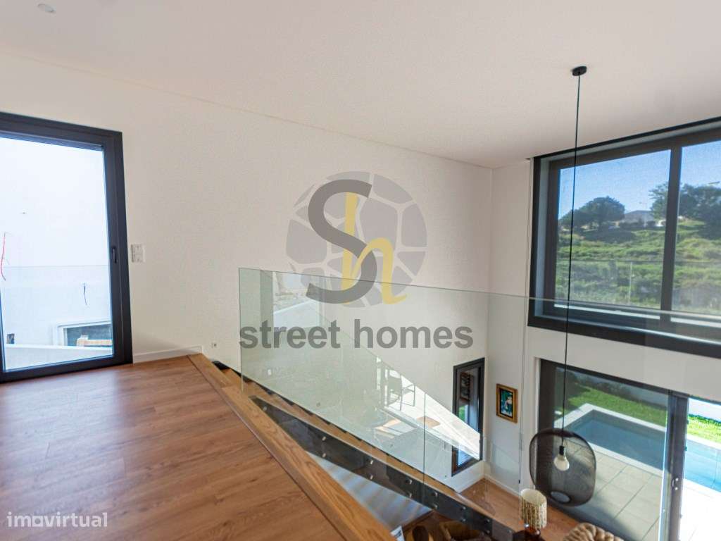 Exclusividade e Design: Moradia Contemporânea com Piscina no Coraçã...-20