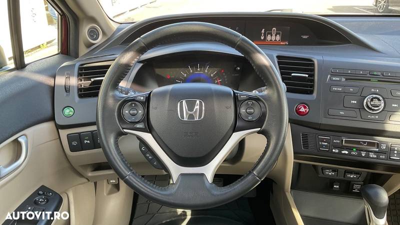 Honda Civic 1.8 i-VTEC Automatik Executive - 9