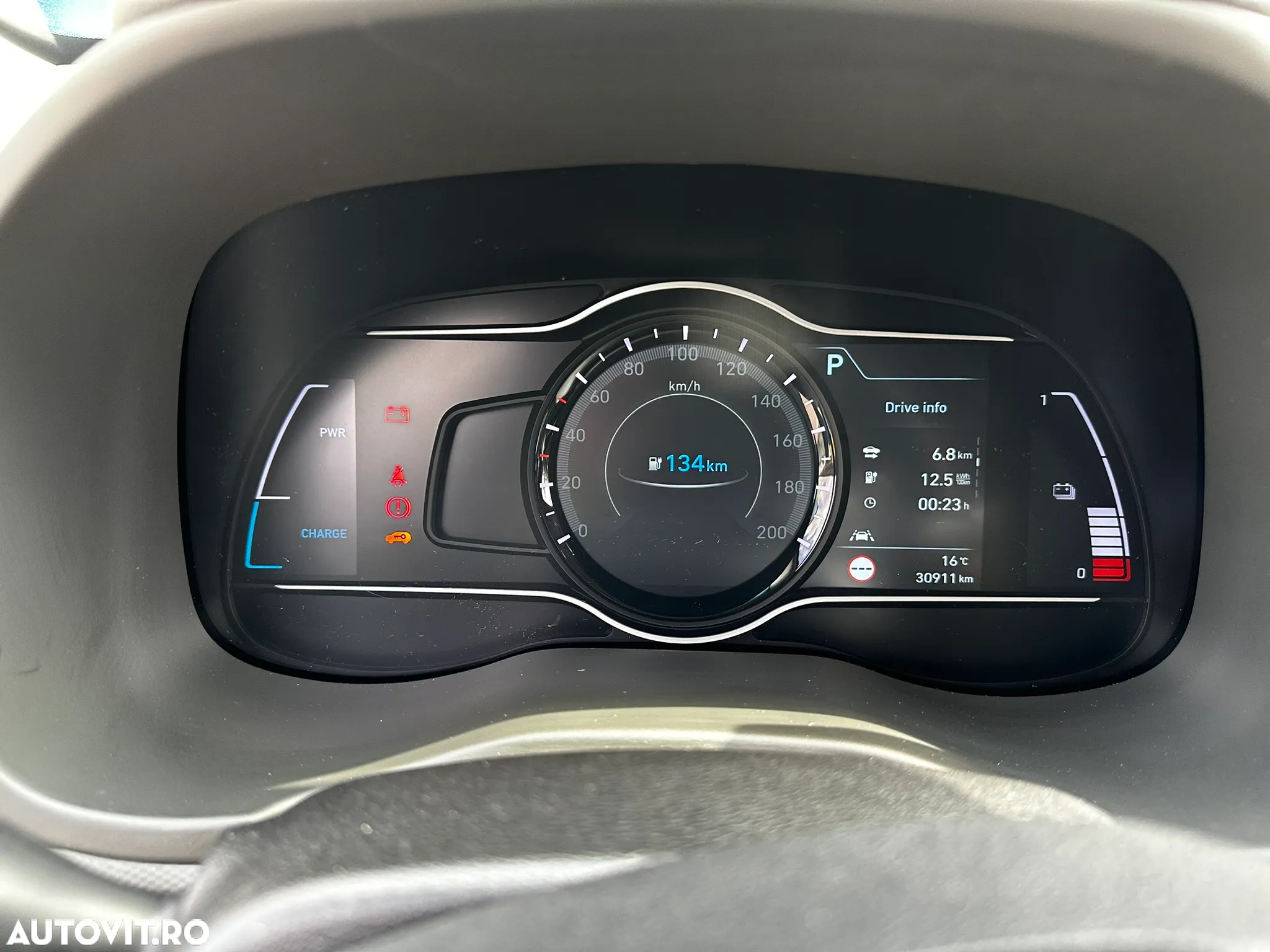 Hyundai KONA Electric 204CP Luxury - 12