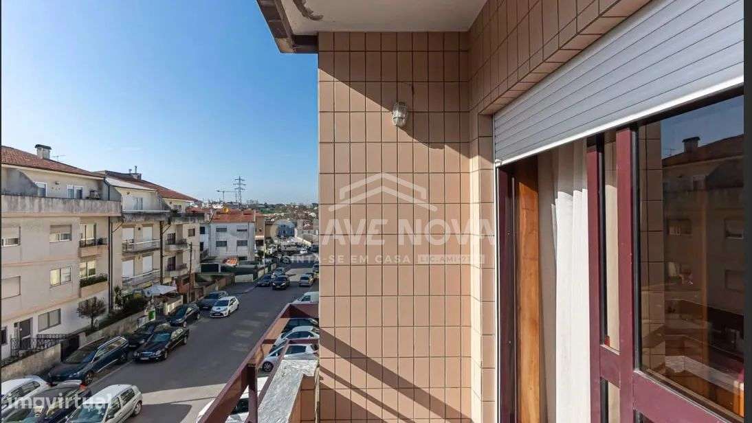 Apartamento T2+1 c/Varanda e Lug. Garagem | Oliveira do Douro-1