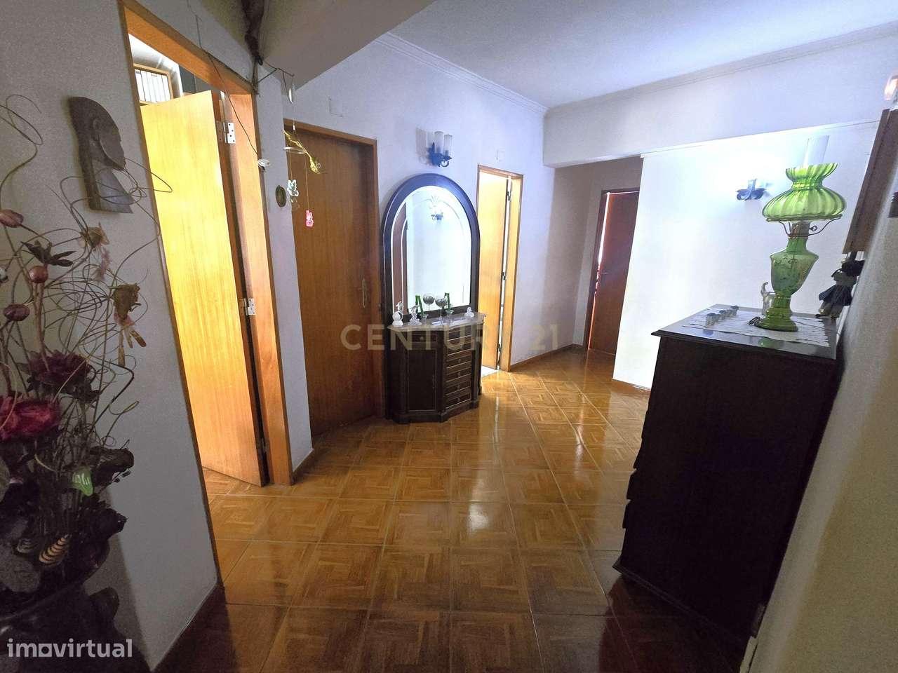 Apartamento T3 com varandas e arrecadação-5
