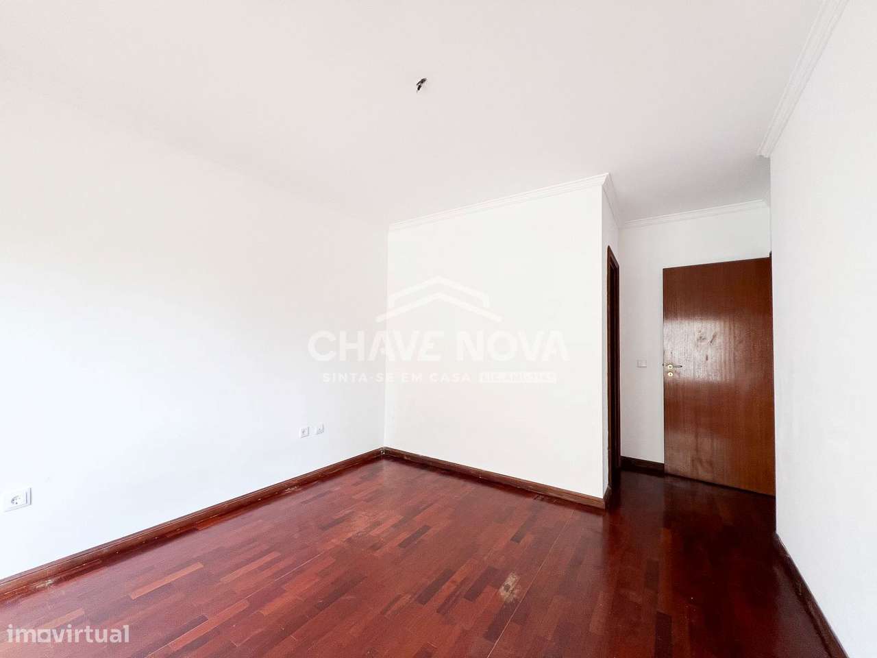 Apartamento T2 com garagem box em Perosinho, Vila Nova de Gaia-6