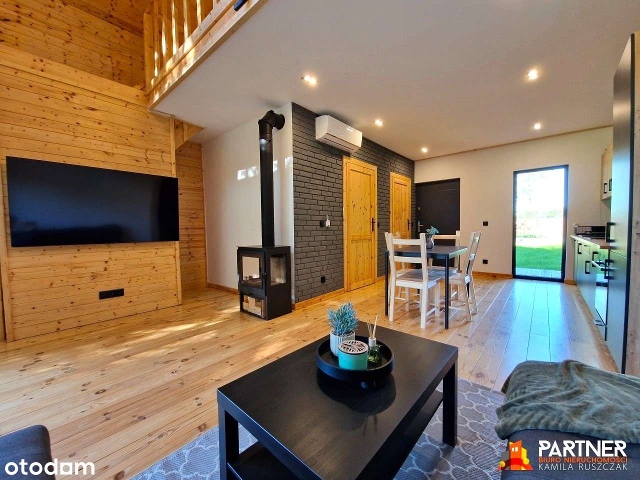 Łasko. Nowoczesny domek letniskowy.-10