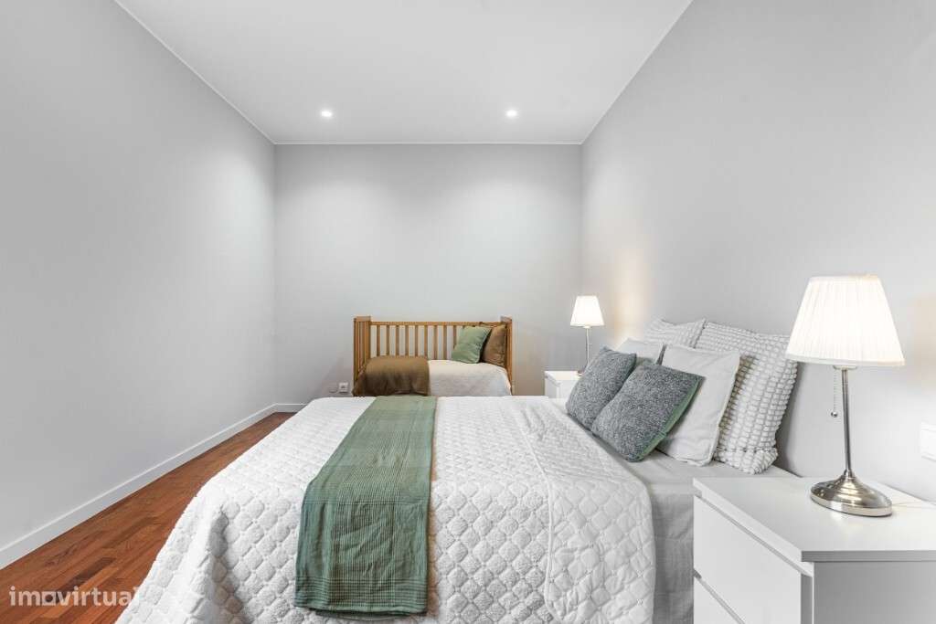 Apartamento T2 Remodelado | Em São Vicente - Grande imagem: 3/17