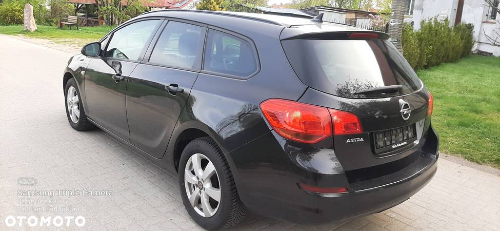 Opel Astra 1.6 automatik Edition Sport - 3