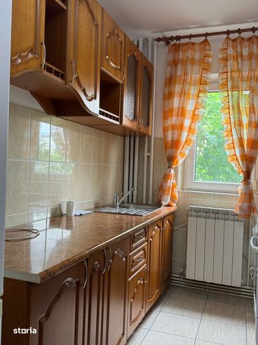Apartament cu 3 camere, bloc din 80' zona Careffour Felicia-3