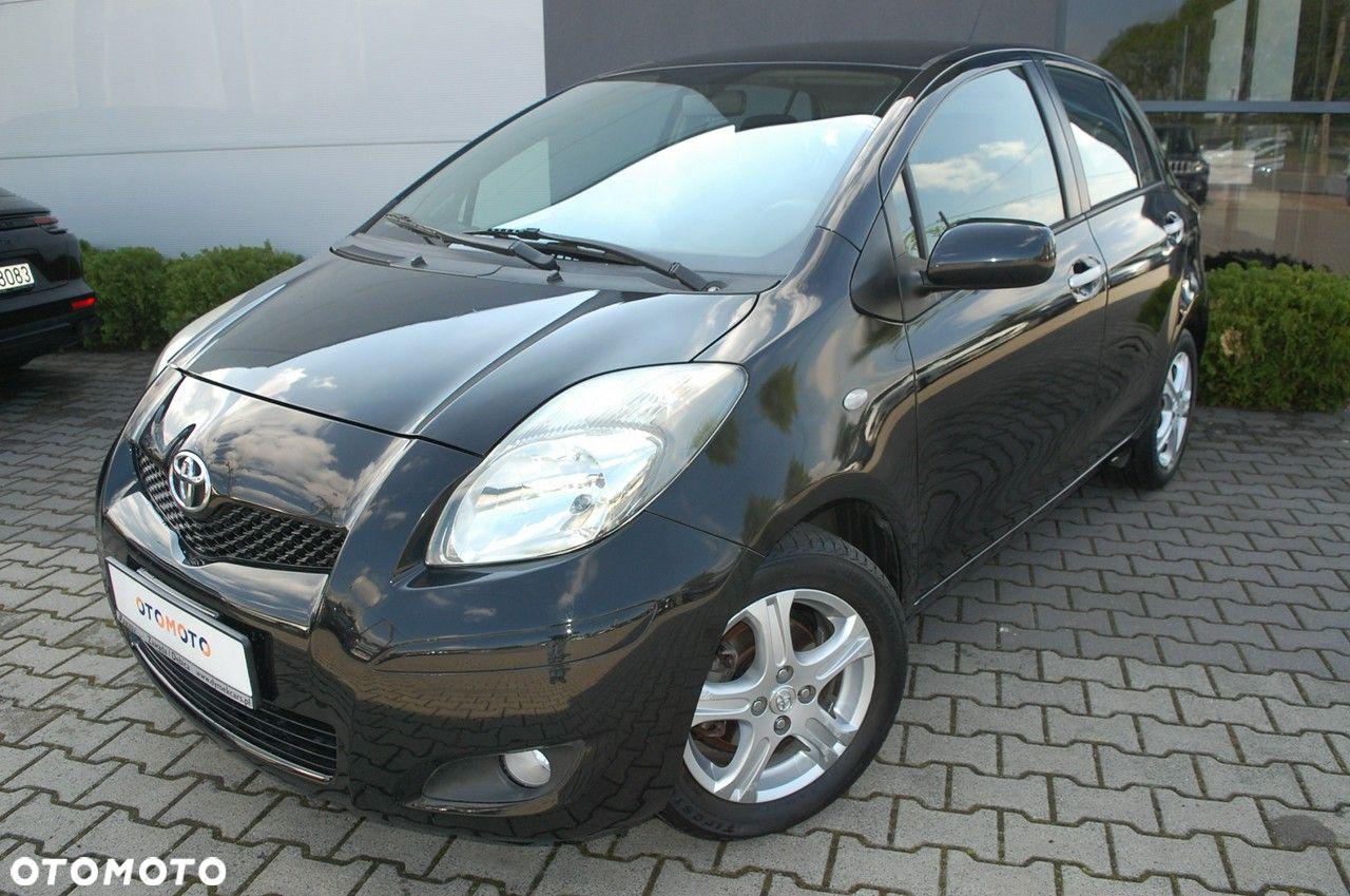 Toyota Yaris - 11