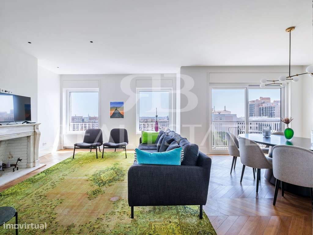 T2 amplo com 170m2 + VARANDA + VISTA + ESTACIONAMENTO - Amoreiras -... - Grande imagem: 5/52