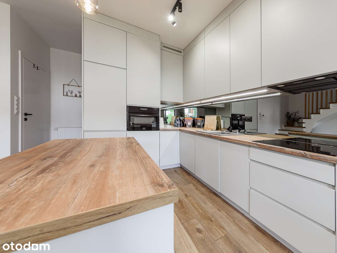 szybki dojazd do Warszawy gotowy do wprowadzenia 81 m2 ogród 75 m2-1