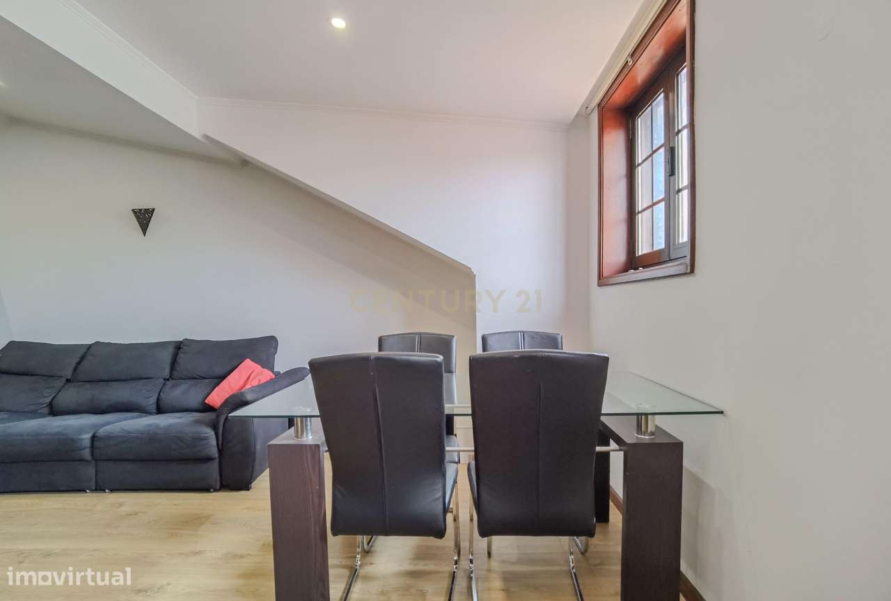 Moradia 4 frentes, T4 em Paiço, Lavra-40