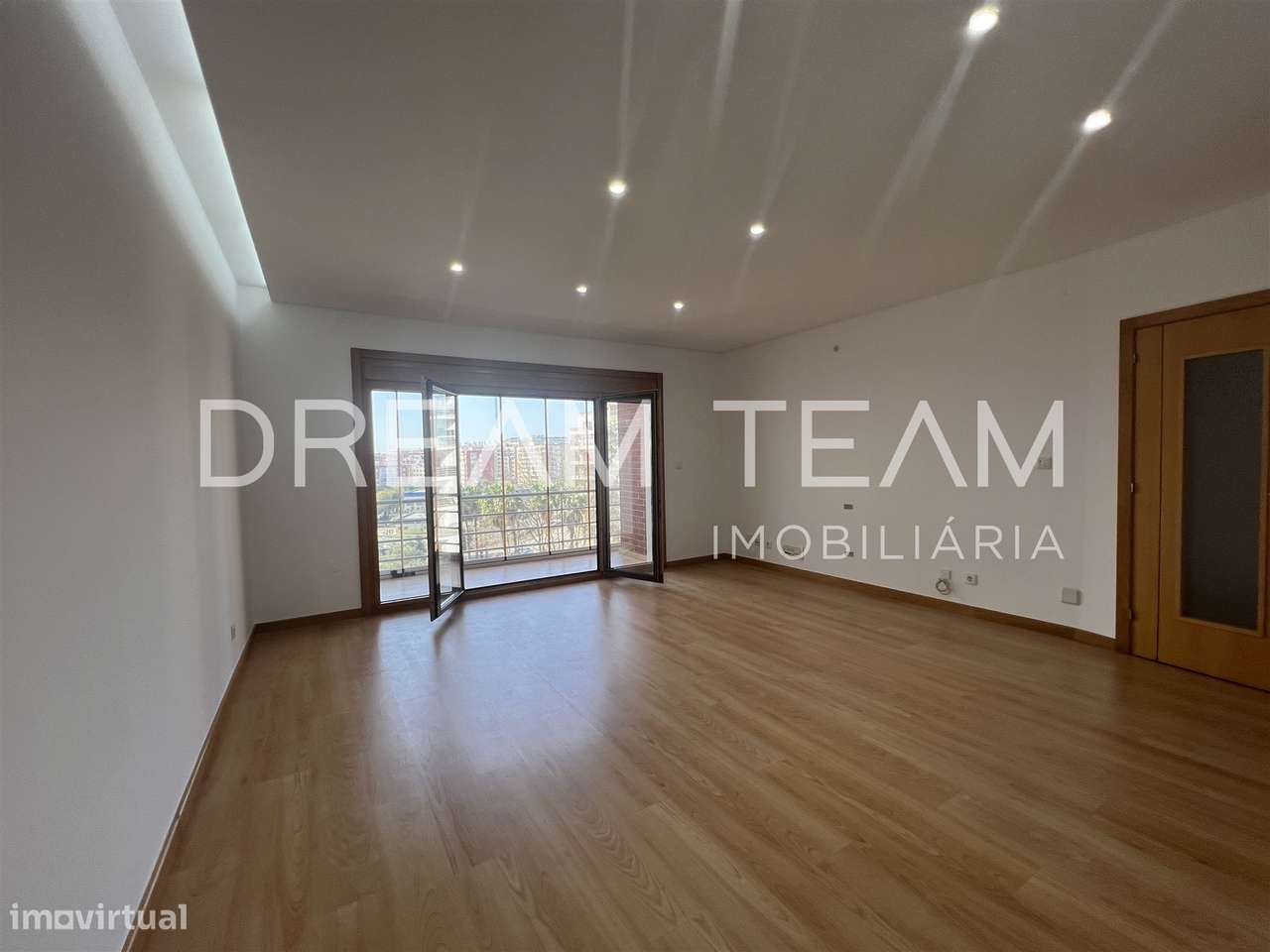 Apartamento T3 Venda em Odivelas,Odivelas - Grande imagem: 5/31