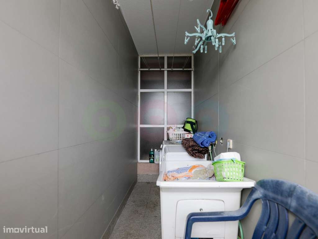 T4 com terraços e garagem fechada no centro de Vila Nova de Famalicão-58