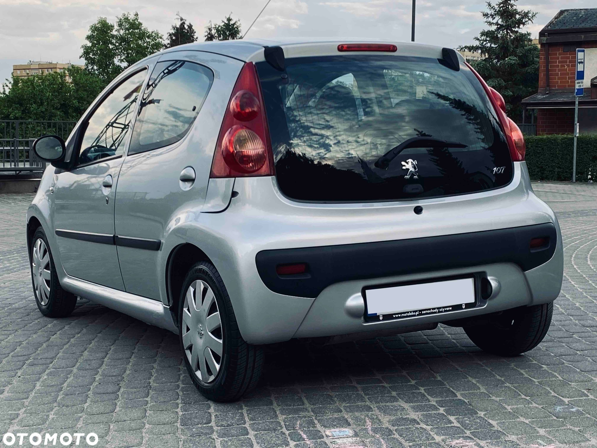 Peugeot 107 1.0 Trendy - 8