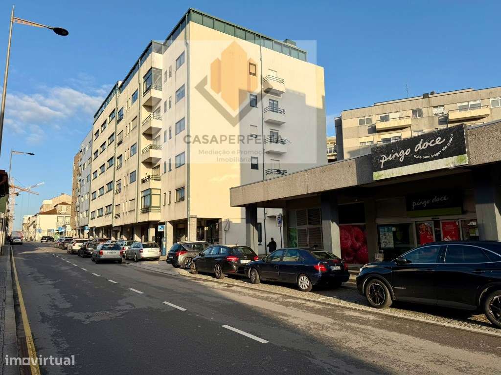 Fabuloso T2 Renovado com 100m2 - Próximo à Nova Linha de Metro e Es...-20