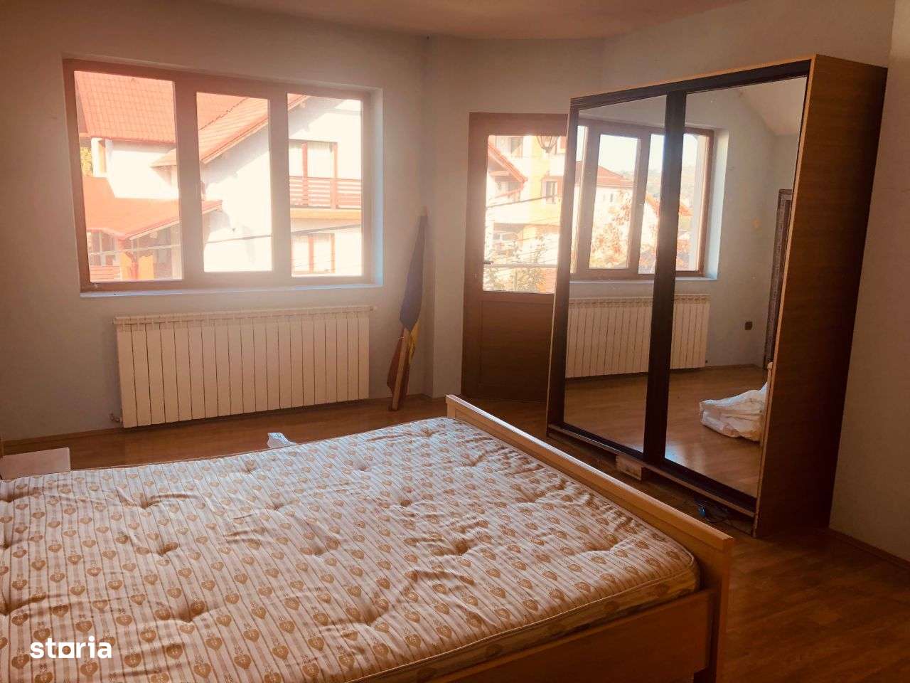 De vanzare casa zona Republicii,cu 10 ari de teren - Imagine principală: 5/5