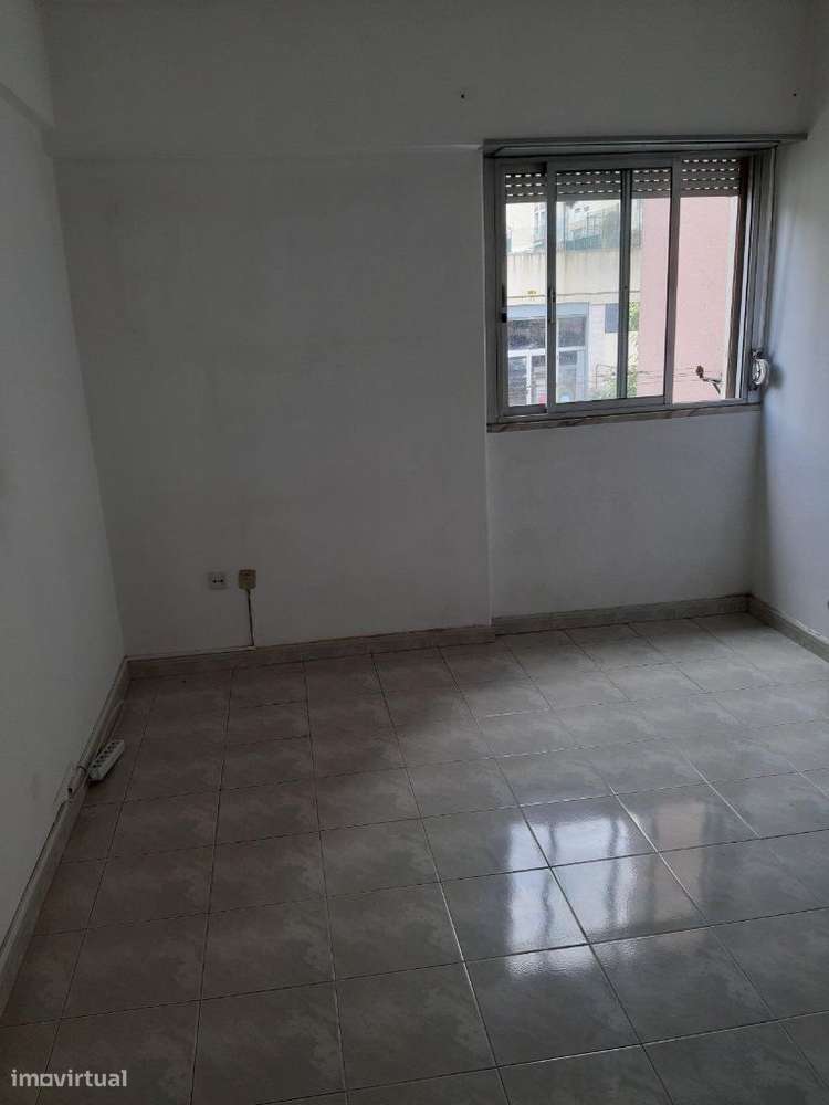 T2 Bobadela centro, vista para o tejo, 5min do parque das nações expo - Grande imagem: 5/20